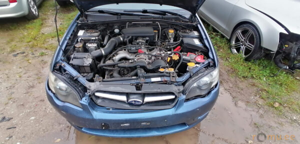 Subaru Legacy (2004) - Image 6