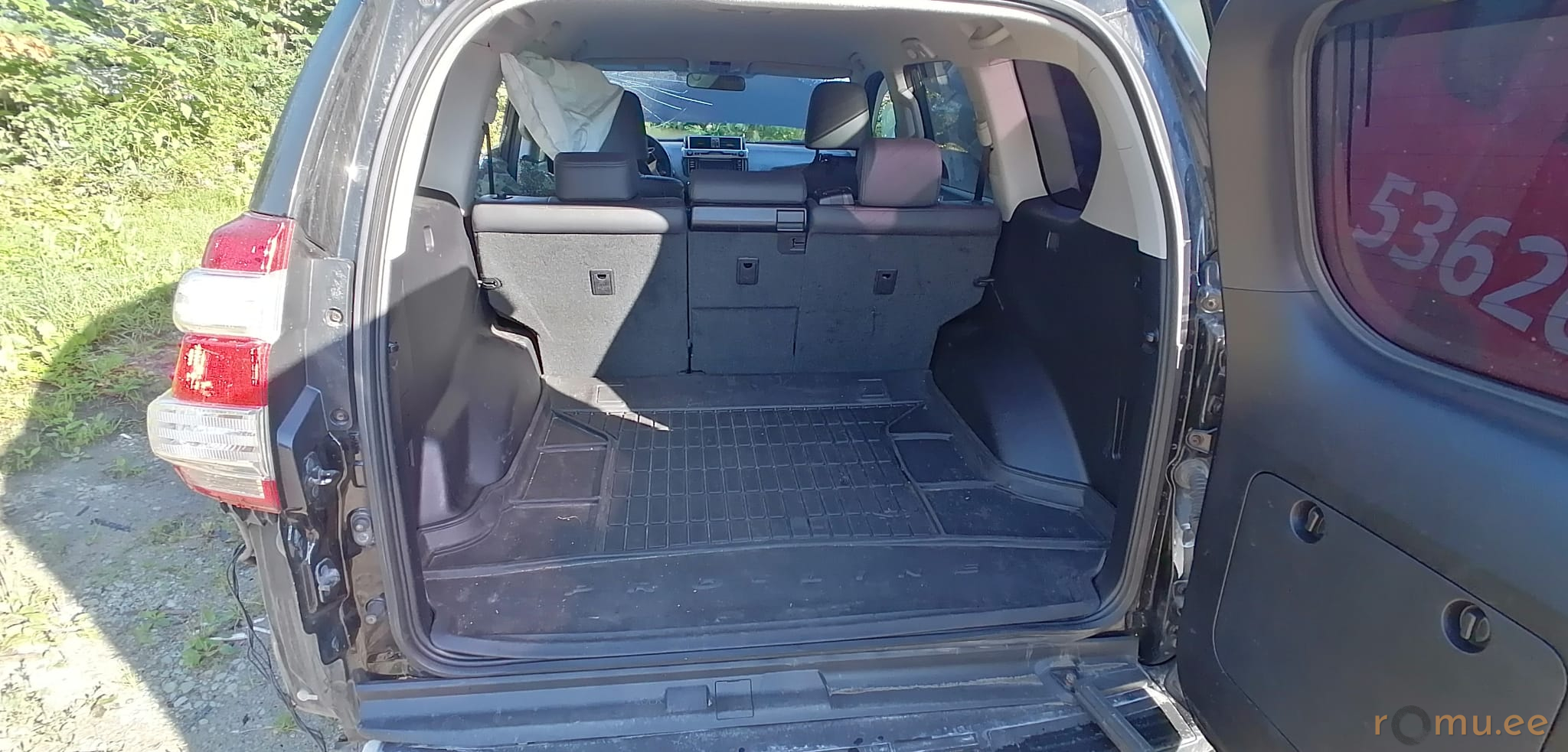 Toyota Land Cruiser 150 (2017) - Image 10