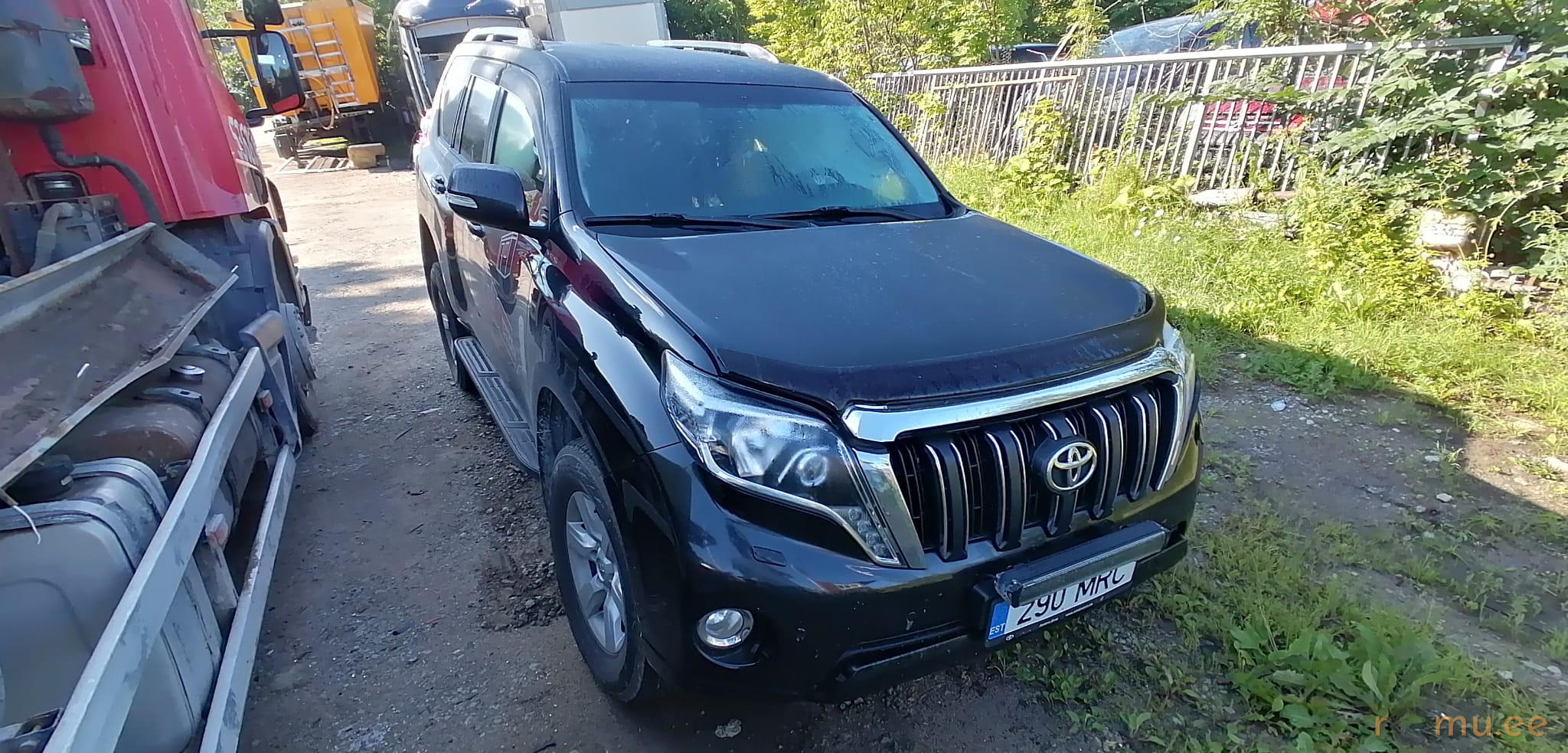 Toyota Land Cruiser 150 (2017) - Image 2