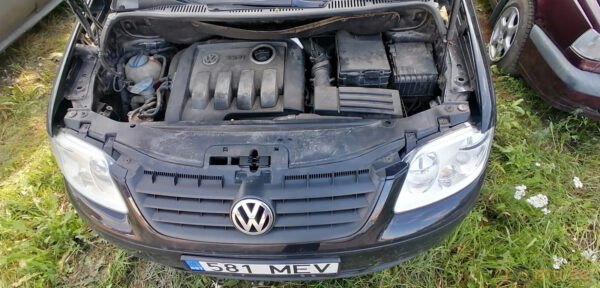 Volkswagen Touran (2005) - Image 6