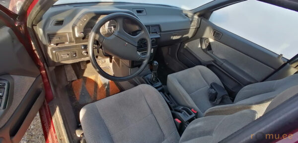 Mitsubishi Lancer (1993) — изображение 8