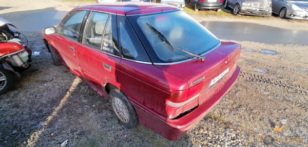 Mitsubishi Lancer (1993) — изображение 3