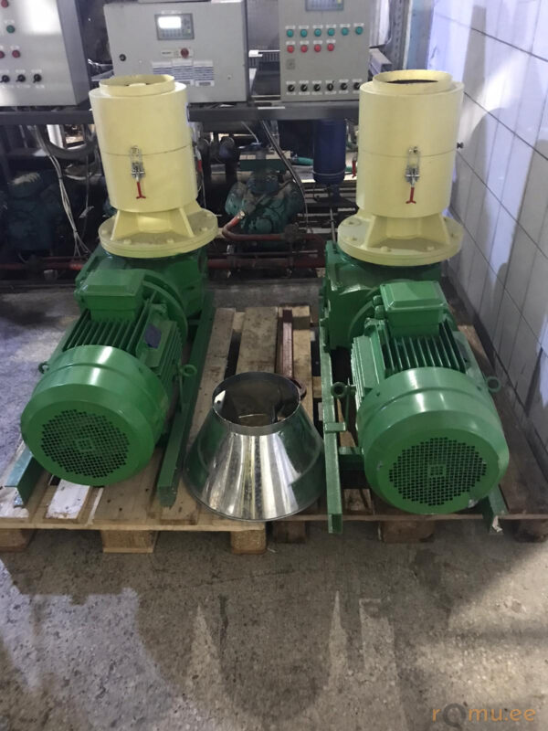 Pelletimasin (1 tk)