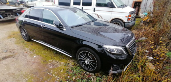 Mercedes-Benz S350 Bluetec (2014) - Image 2
