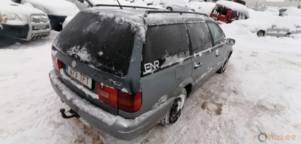 Volkswagen Passat Variant (1994) - Image 3
