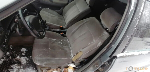 Volkswagen Passat Variant (1994) - Image 8