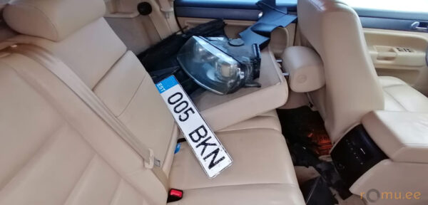 Volkswagen Touareg (2006) - Image 8