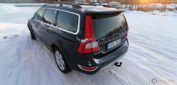 Volvo XC70 (2012) - Image 4