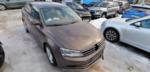 Volkswagen Jetta (2015) - Image 2