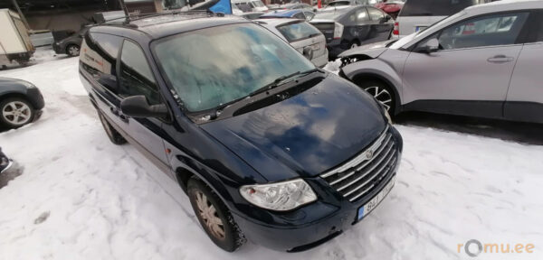 Chrysler Grand Voyager (2005) - Image 2