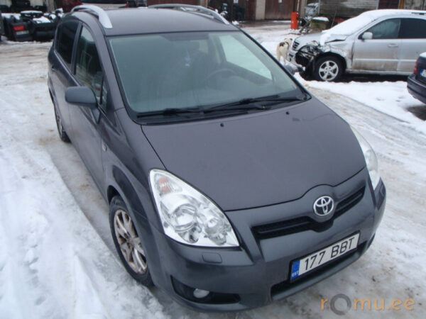 Toyota  Corolla Verso (2009) - Image 2