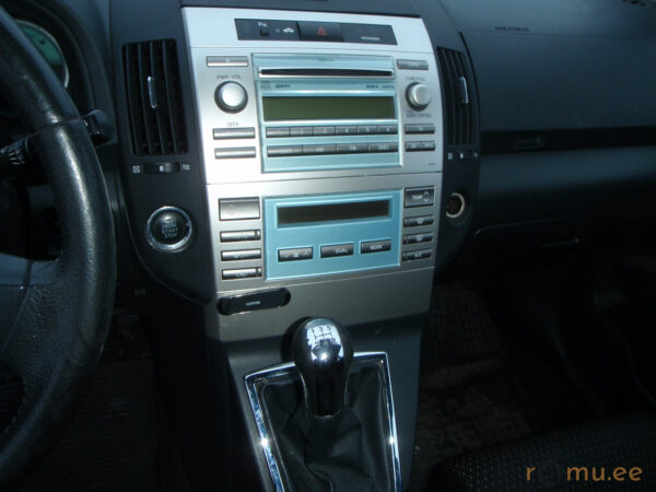 Toyota  Corolla Verso (2009) - Image 8