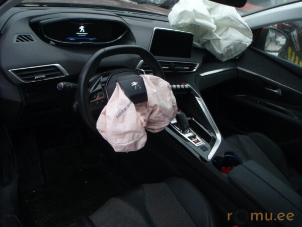Peugeot 3008 (2019) - Image 7