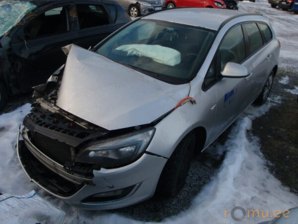 Opel Astra Sports Tourer (2013)
