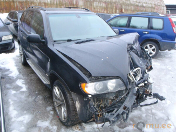 BMW X5 (2002) - Image 2