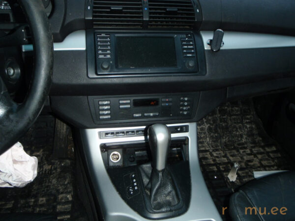 BMW X5 (2002) - Image 7