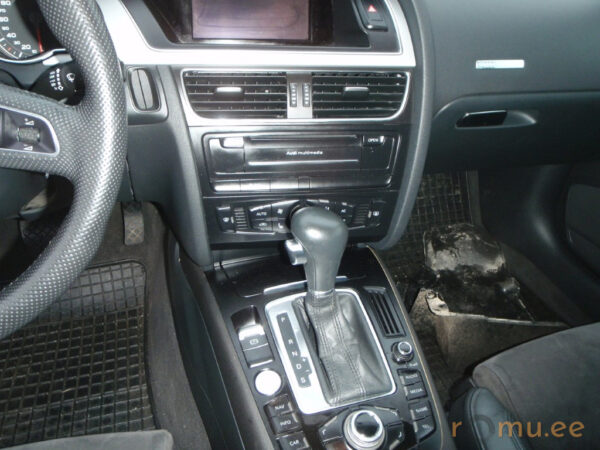 Audi A5 Sportback (2011) - Image 8
