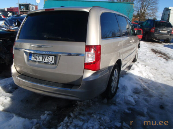 Chrysler Town & Country (2014) - Image 3