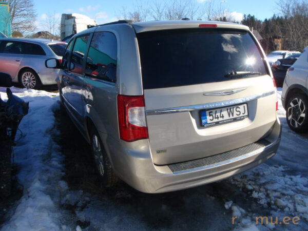 Chrysler Town & Country (2014) - Image 4