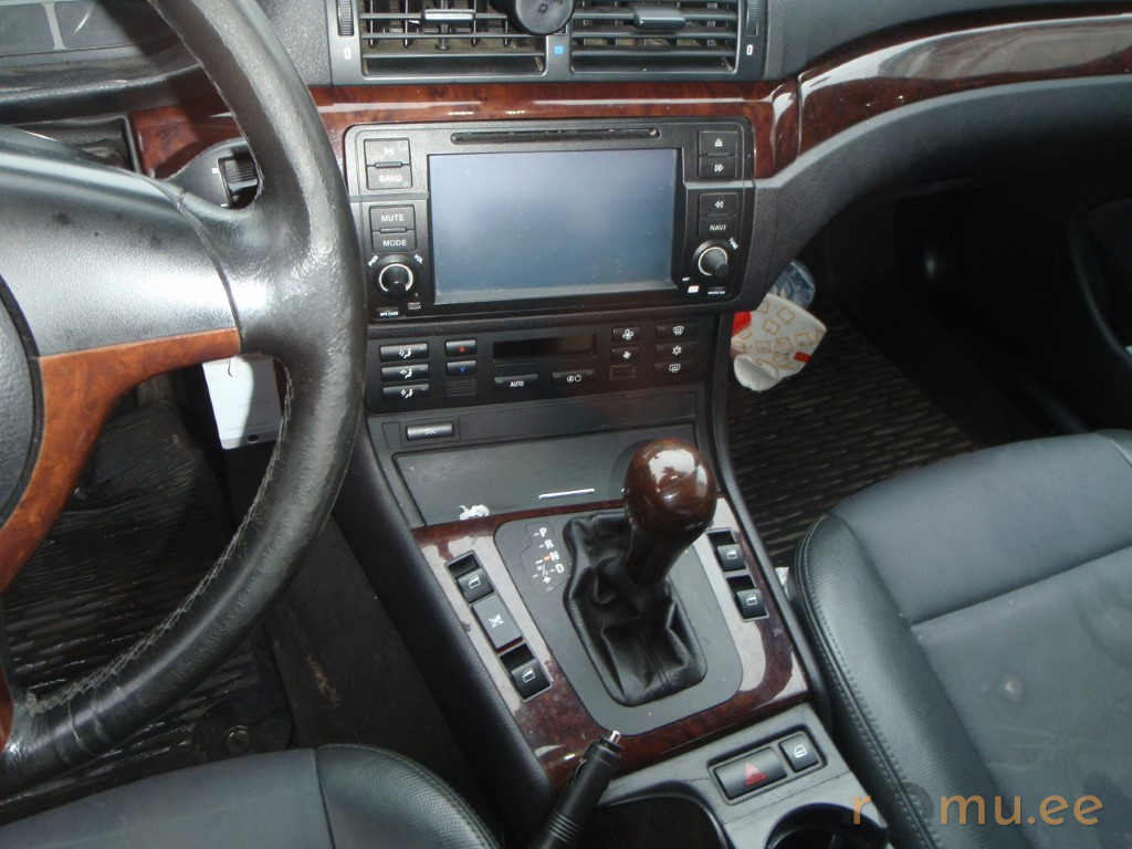 BMW 318i (2005) — изображение 9