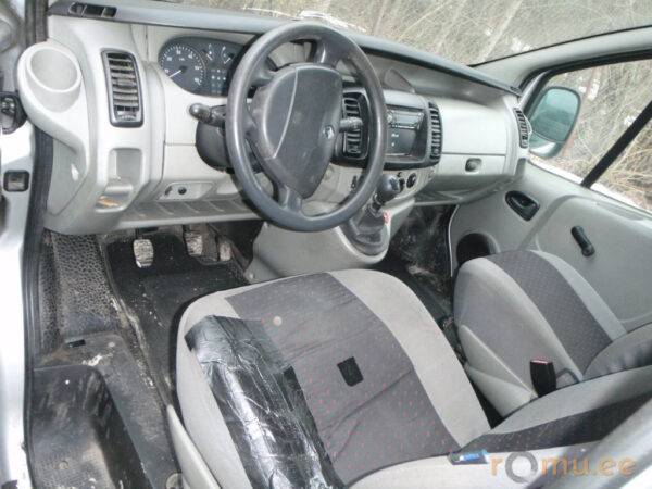 Renault Trafic (2004) — изображение 9