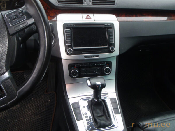 Volkswagen Passat CC (2008) - Image 8