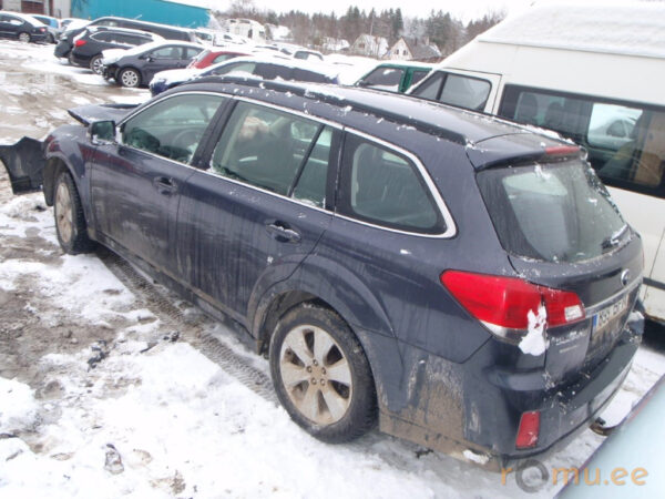 Subaru Legacy (2011) - Image 3
