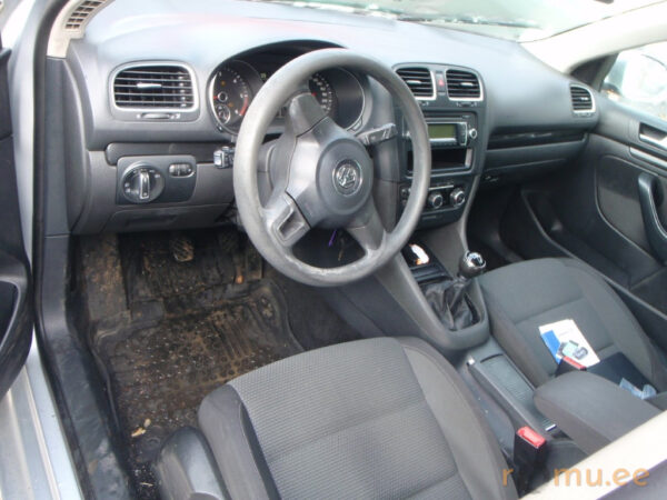 Volkswagen Golf Variant (2010) - Image 8