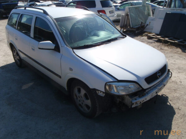 Opel Astra Caravan (2004) - Image 2