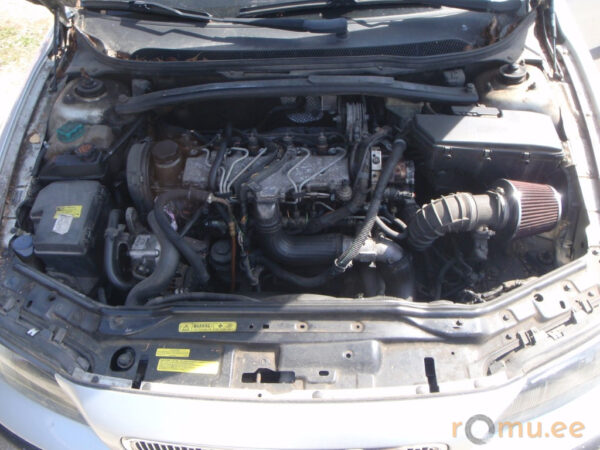 Volvo V70 (2004) - Image 5