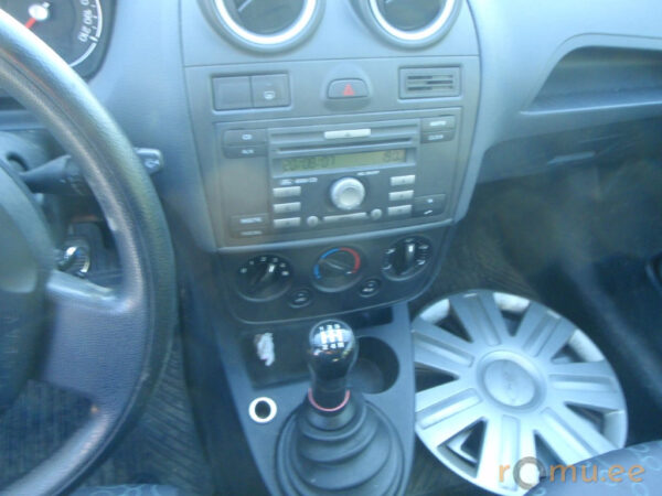 Ford Fiesta (2007) - Image 8