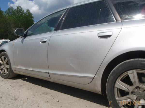 Audi A6 Avant (2009) - Image 6