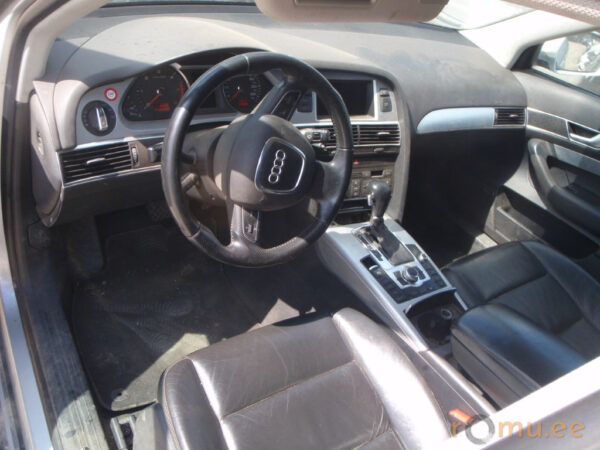 Audi A6 Avant (2009) - Image 10