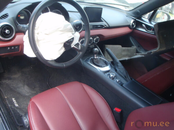 Mazda MX-5 (2020) - Image 8