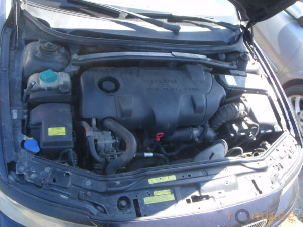 Volvo V70 (2004) - Image 8