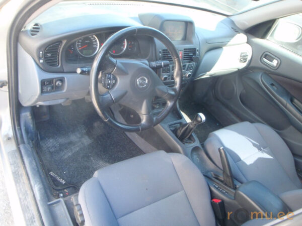 Nissan Almera (2005) - Image 8