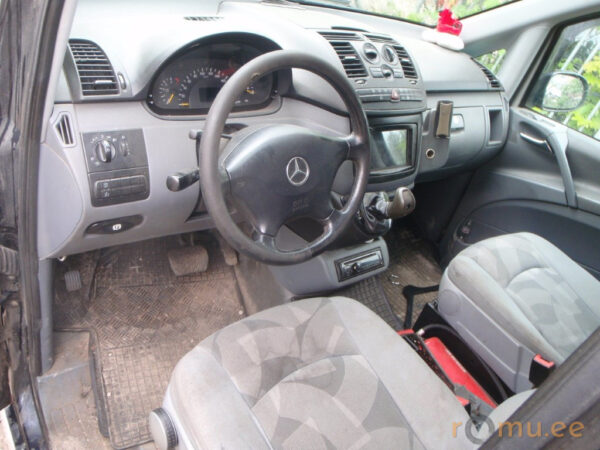 Mercedes-Benz Viano CDI 2.2 (2004) - Image 7