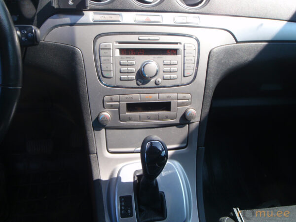 Ford S-Max (2010) - Image 7