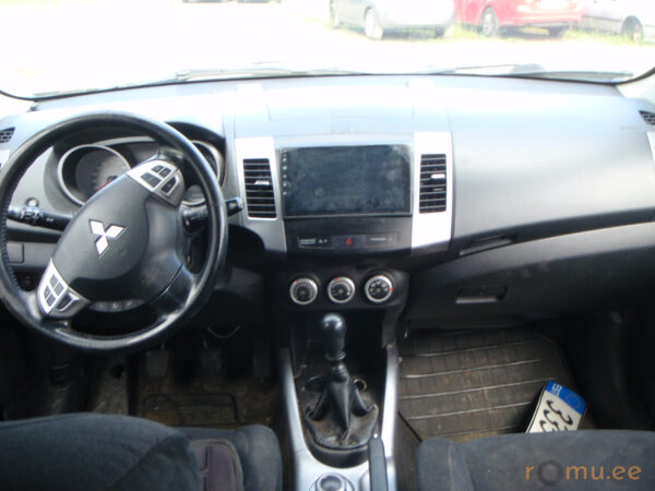 Mitsubishi Outlander (2008) - Image 6