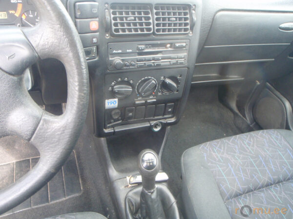 Volkswagen Polo Classic (1996) — изображение 9