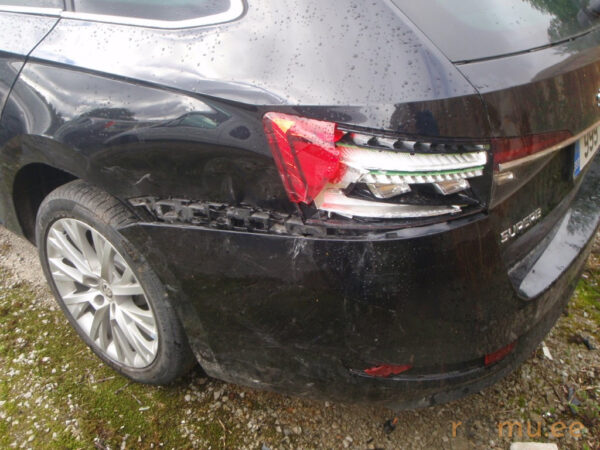 Skoda Superb (2019) - Image 5