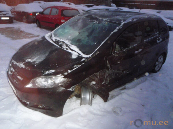 Honda FR-V (2008) - Image 2