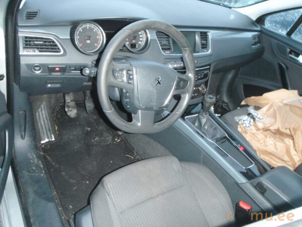 Peugeot 508 (2015) - Image 8