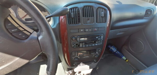Chrysler Grand Voyager (2005) - Image 7