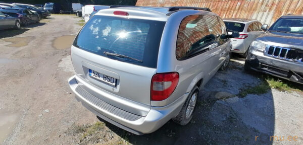Chrysler Grand Voyager (2005) - Image 4