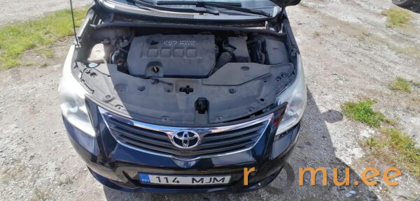 Toyota Avensis (2009) - Image 7