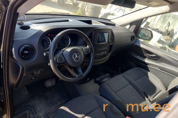 Mercedes-Benz Vito Tourer (2020) - Image 6