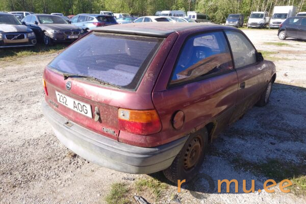 Opel Astra (1992) - Image 4