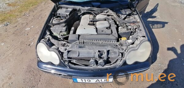 Mercedes-Benz C180 (2001) - Image 6
