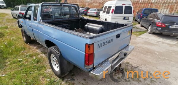 Nissan King Cab (1990) - Image 4
